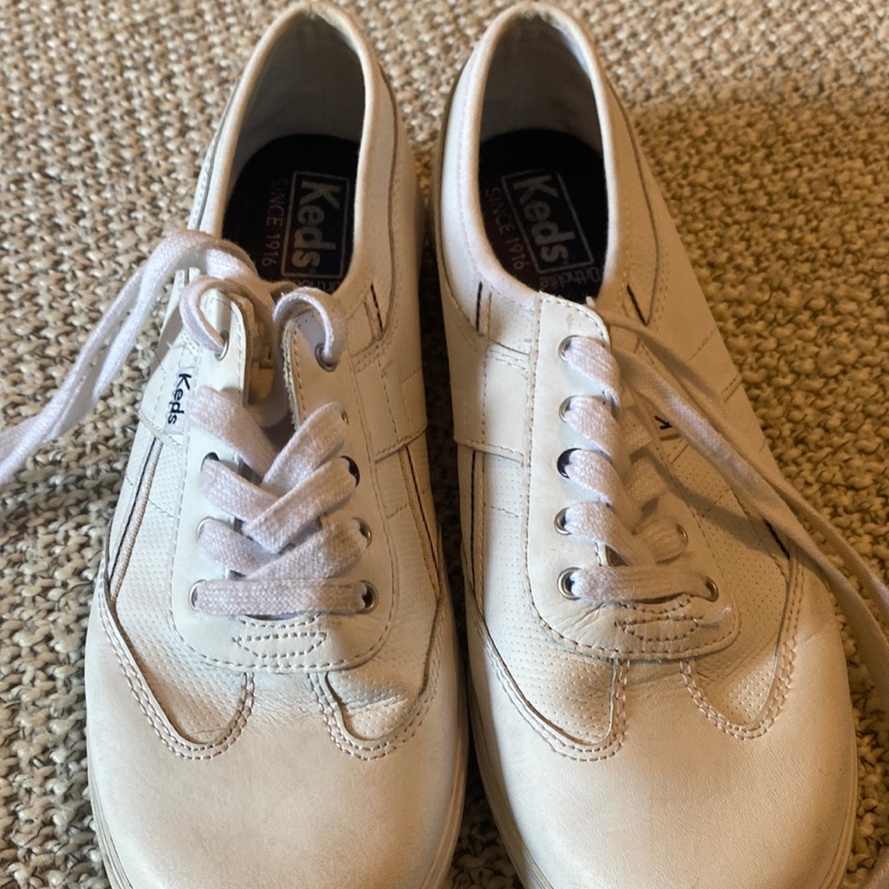White keds